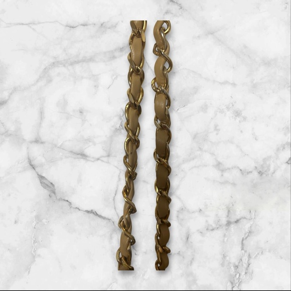 CHANEL SHOULDER BAG VINTAGE WITH HOLOGRAM INTACT. REPAINTED. - Picture 5 of 5